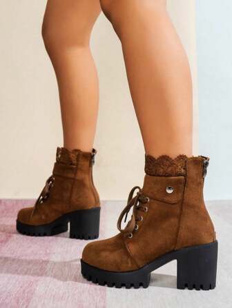 高帮鞋，粗跟高帮女鞋，时尚性感黑色粗跟踝靴，高跟鞋，春秋季高跟防水台系带后拉链高跟鞋，雨靴，粗跟鞋，黑色高跟靴，圆头成熟女性性感舒适不疲劳百搭秋冬女鞋，性感增高踝靴，时尚粗跟女鞋