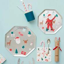 24 Stücke Weihnachts-Pappteller, Weihnachts-Einwegteller mit Silberfolie, 10 Zoll Dinner-Teller, 8 Zoll Dessert-Teller, Festtagsgeschirr für 24 Gäste