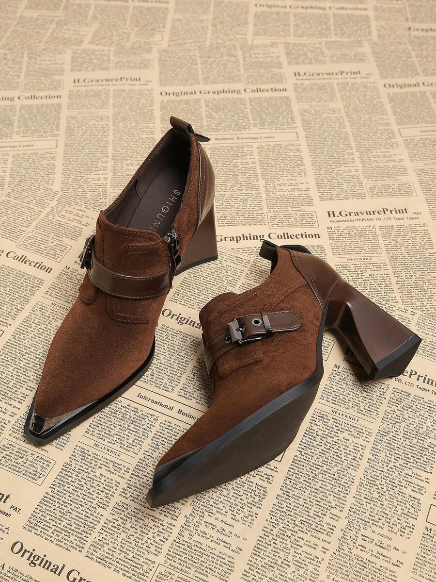 2025秋季新款优质热销女士优雅棕色鞋，粗跟复古欧美风尖头浅口鞋，秋冬百搭时尚女鞋 - 棕色 - 查看 1