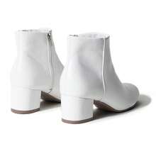 Women's Black Vegan Suede Cheetah Faux Suede Cognac Vegan Suede Natural Faux Suede Smokey Taupe White PU Chunky Low Heel Zip-Up Ankle Boots – Minimalist Round/Pointed Toe Fashion Booties [Size Up Half Size] - 白色PU - 查看 5