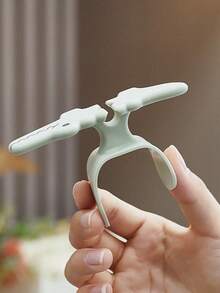 1pc Cartoon Shaped Cable Organizer, Data Cable Winding Device. Desktop Silicone Cable Organizer, No Need To Drill Holes To Store Charging Cables. Can Be Used To Organize Home & Office Supplies, Practical & Convenient. - Multicolor - View 5