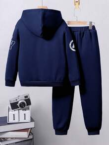 男童卡通印花保暖连帽衫和运动裤套装