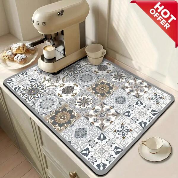 Ein blauer Boho-Stil Abtropfmatte mit personalisierten Musterdesigns. Die neue saugfähige Küchen-Abtropfmatte hat eine farbbeständige Oberfläche mit weichem und angenehmen Griff. Maschinenwaschbar für einfache Reinigung, leicht und tragbar, aus weichem Diatomeenmaterial für rutschfeste Eigenschaften.