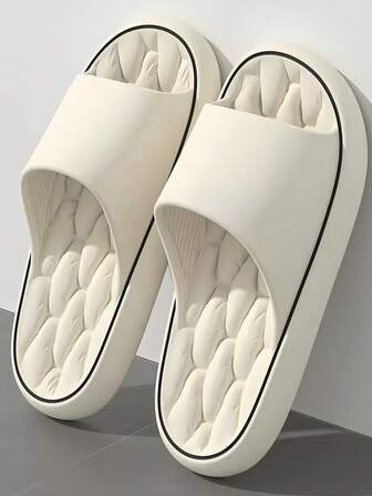 Zapatillas de hombre de cuatro estaciones, material de EVA con desodorante, suela blanda y transpirable, cómoda para usar en casa, negra para uso casual diario, adecuada para caminar en casa o al aire libre, zapatillas esenciales para el transporte diario