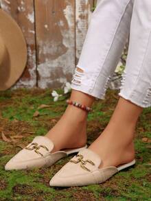 Zapatos mule de punta afilada color beige otoño 2025 para mujer, con decoración de hebilla metálica en, mocasines sin cordones, zapatos planos elegantes y versátiles sin talón