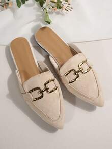 Zapatos mule de punta afilada color beige otoño 2025 para mujer, con decoración de hebilla metálica en, mocasines sin cordones, zapatos planos elegantes y versátiles sin talón