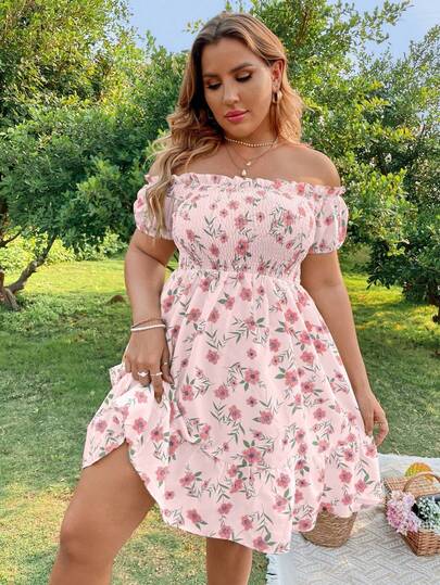 Vestido con estampado floral, hombros descubiertos, volantes fruncidos y bajo con volante para vacaciones y playa para mujer talla grande