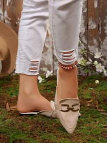 Zapatos mule de punta afilada color beige otoño 2025 para mujer, con decoración de hebilla metálica en, mocasines sin cordones, zapatos planos elegantes y versátiles sin talón