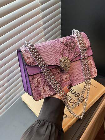 Crocodile Embossed Vintage Chain Small Square Bag, Fashion Versatile Crossbody Shoulder Bag (23*15*9) Cm