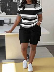 Plus Size Women's Fashion Two-Piece Suit, Round Neck Short-Sleeved Top And Shorts Set, Striped Print Short-Sleeved Shorts Two-Piece Suit - 黑色 - 查看 1