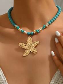 1pc Minimalist Turquoise Thick Carved Portrait Decor Hammer Texture Pattern Creative Thick Jewelry Gold Silver Dual-Tone Chain Handmade Strap Pattern Necklace Pendant Necklace Classic Jewelry Luxury Girl Accessory Party Gift For Friend