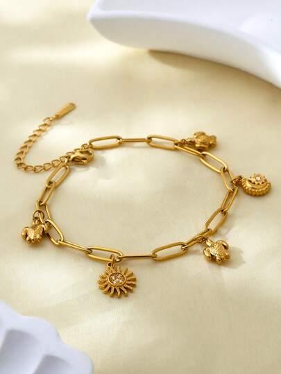 1件简约优雅不锈钢海洋沙滩时尚海龟、星星、月亮吊坠18K镀金手链，适合女性日常佩戴、海滩度假、约会，也是送给朋友和女友的珠宝礼物。