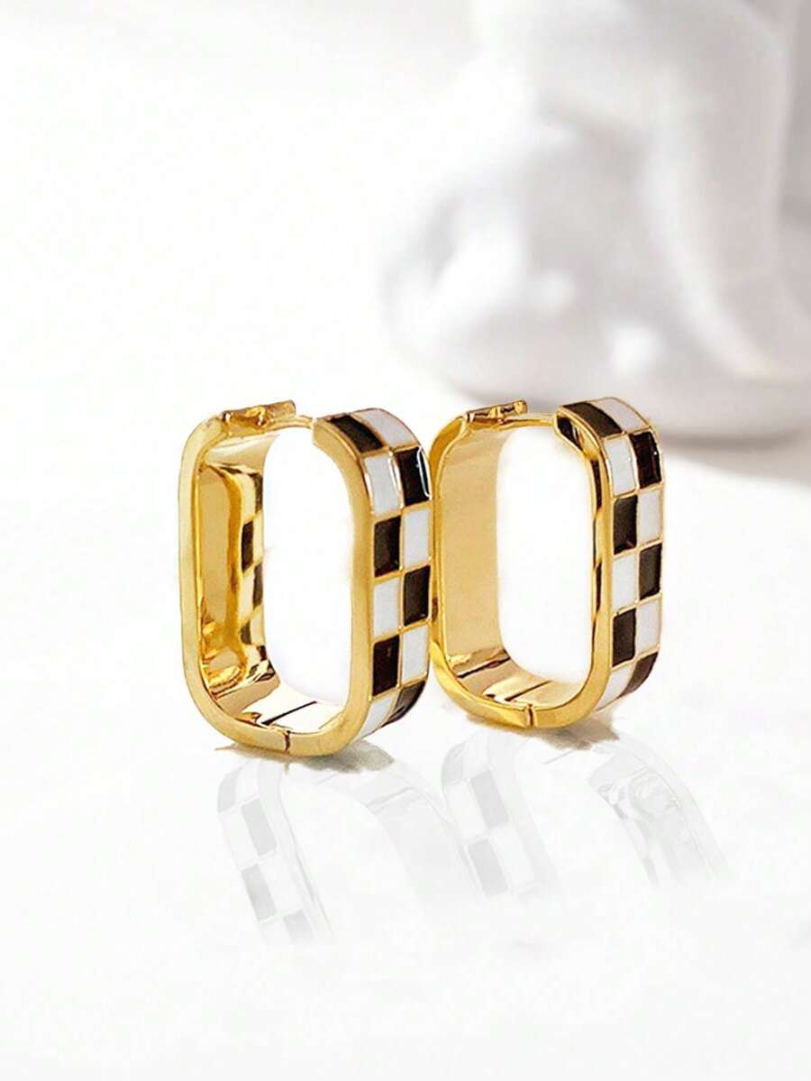 1 Pair 14K Gold Plated Copper Chessboard Pattern Hoop Earrings, Thickness 0.03μm - Gold - View 1