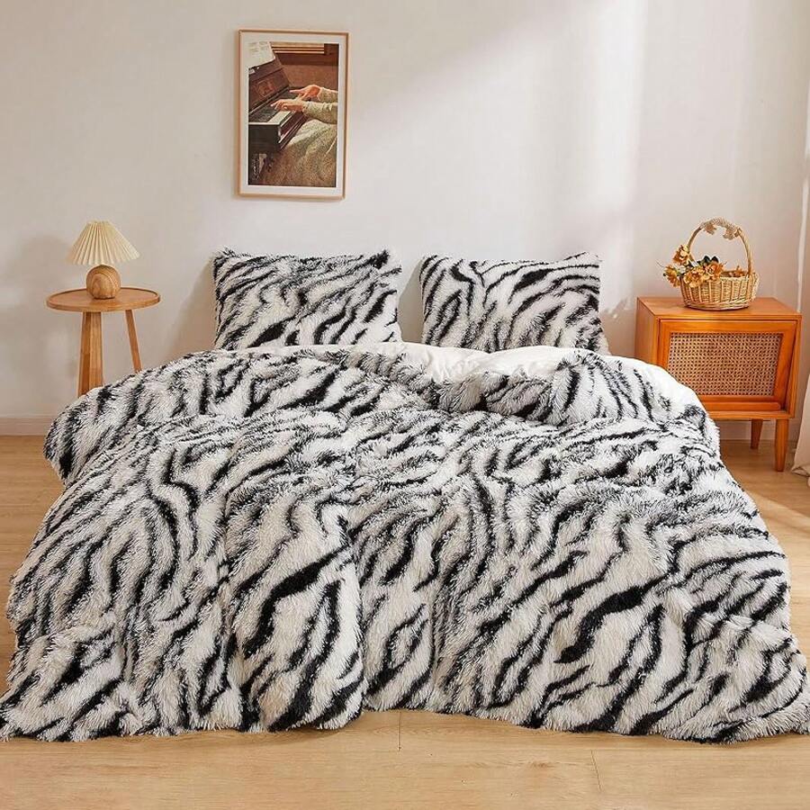 Cheetah Print Fluffy Faux Duvet Cover Set, 3 Pieces Soft Plush Shaggy Fuzzy Bedding Set (1 Leopard Print Comforter Cover + 2 Pillow Cases), Zipper Close (King, Brown) - Zebra Print Black - View 1