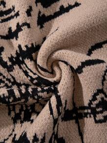 男女皆宜的休闲宽松圆领套头毛衣，饰有趣味卡通、抽象、梵高风格的图案，适合秋冬季穿着。