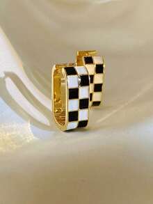 1 Pair 14K Gold Plated Copper Chessboard Pattern Hoop Earrings, Thickness 0.03μm - Gold - View 2