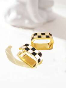 1 Pair 14K Gold Plated Copper Chessboard Pattern Hoop Earrings, Thickness 0.03μm - Gold - View 3