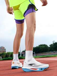 أحذية الجري للنساء للاستخدام الخارجي، أحذية الجري لنصف الماراثون، أحذية الجري السريع، أحذية المنافسات في ألعاب القوى، أحذية الجري على الطرق للنساء، أوبريات من شبكة تنفس، أسطح مقاومة للانزلاق وماصة للصدمات، أحذية المشي لمسافات طويلة