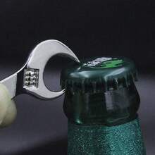 1 قطعة مفتاح معدني متعدد الوظائف، فتاحة زجاجات، أداة مفتاح السيارة، قلادة، فتاحة زجاجات، هدية صغيرة، إكسسوارات هالوين وعيد المعلم