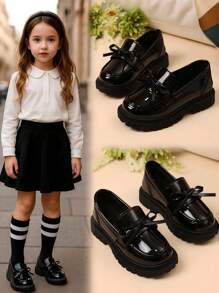1 双黑色漆皮蝴蝶结一脚蹬儿童乐福鞋，橡胶软底加高，柔软 PU 衬里，优雅英伦风格中跟，适合 3-15 岁女孩，休闲、度假、学校、派对、户外穿着，2025 年新款春夏秋冬