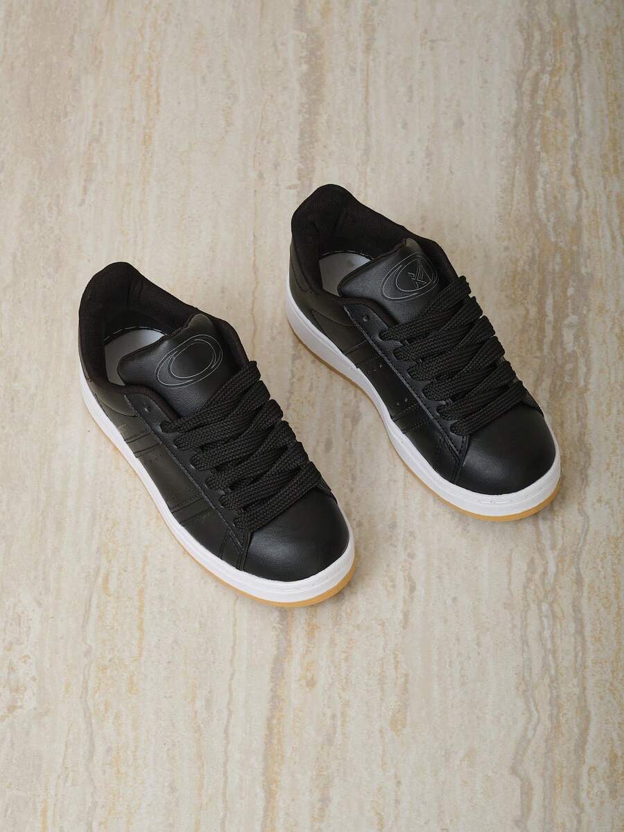 Tenis casuales, tenis urbanos, tenis de moda, tenis básicos, zapatillas urbanas, tenis con suela de goma, tenis clásicos , sneakers básicos, calzado urbano, zapatillas sport casual - Negro - Ver 1