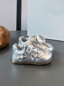 1 Pair Girls' Bow PU Hook And Loop Design Flat Cute Sneakers, Suitable For Spring And Autumn - Silver - View 1