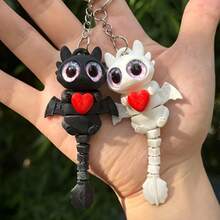 How to Train Your Dragon 1/2 Stücke 3D gedruckter Schlüsselanhänger Drache süßer Anhänger Schlüsselanhänger Paar schwarz-weiße Version; Tasche Anhänger, unisex Party Geschenk, lustiges Design, zarte Textur, handgefertigt, exquisites Geschenk, Schlüsselanhänger Nacht Bremse Zahnlos süß kreativ Paar Schultasche Anhänger, Auto Dekoration Anhänger, schwarz-weiß dekorativer Cartoon Tasche Anhänger, Schulanfang Saison Geschenk, Geburtstag, Halloween, Weihnachtsgeschenk