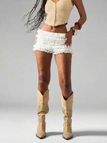 Women's Tiered Ruffled Shorts Summer Fashionable Solid Color Elastic Low Waist Lace Shorts - 白色 - 查看 2