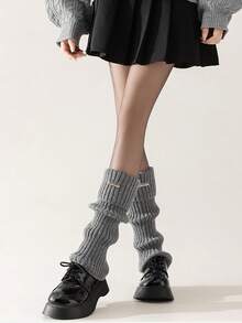 1 par de calentadores de piernas de invierno para mujer - Diseño elástico acanalado suave con decoración de hebilla de hierro, cobertura cómoda tipo calcetín para vaqueros y botas, estilo elegante y sencillo, accesorio para clima frío, ajuste ceñido y cómodo, construcción de tela suave, ropa de temporada de moda, un imprescindible para las mujeres fashionistas.