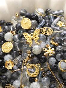 beadia 30-50克/包混合玻璃珠、金色金属吊坠隔珠、各种黑色玻璃珠，适合DIY珠宝制作、项链和手链工艺品，女士手工材料 - 黑色 - 查看 7