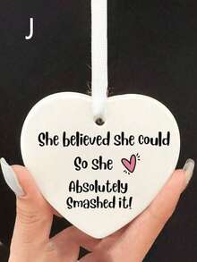 1 件感谢礼物、心形标语图形友谊礼物、带文字的亚克力心形饰品、朋友礼物、悬挂装饰、派对礼品、奇怪的东西、送给女性朋友的鼓舞人心的积极礼物、母亲节礼物（绳子颜色和款式随机，不含包）