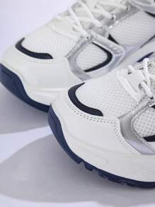 2026新款女士透气网面厚底厚底运动鞋，四季皆宜，舒适休闲运动厚底鞋