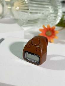 LED 显示计数器环，带复位按钮的手动按压电子数字计数器 - 耐用的 PC 和 PVC 材质，紧凑的设计，大显示屏，缓解压力的手压计数器，用于祈祷、编织、运动计数等的手指计数器（混合颜色） - 彩色 - 查看 16