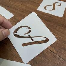 65 piezas de plantillas de plástico reutilizables de 2 pulgadas con letras, números y símbolos en estilo caligráfico para pintura en madera - plantillas de arte y manualidades, de vuelta a la escuela, útiles escolares - lechoso - Ver 3