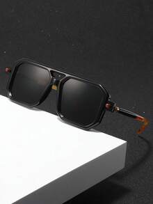 一副男士方形双梁眼镜，欧美时尚街头风，适合音乐节、日常佩戴、海滩、散步等场合，现代简约复古Y2K基础款。 - 彩色 - 查看 8