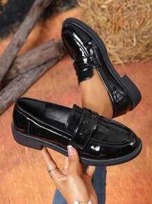 女士乐福鞋平底鞋，2025新款黑色英伦风皮鞋，舒适工作鞋 - 黑色 - 查看 2