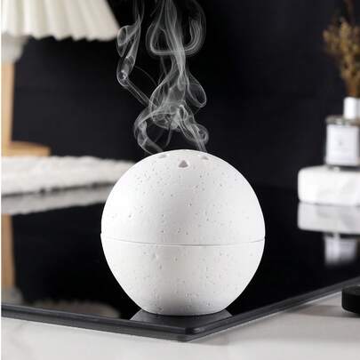 一套白色球形阿拉伯风格香炉，简约轻巧，可用于熏香。香炉，家居香氛，家居装饰，适用于卧室、客厅（作为中心装饰品）。