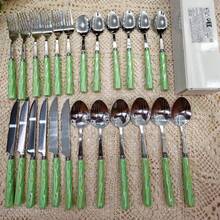 Bộ dao nĩa và nĩa bằng thép không gỉ cán gốm cao cấp 4/24 món, bao gồm dao bít tết, nĩa, thìa tráng miệng, thìa súp, thiết kế trang nhã và độc đáo, phù hợp cho gia đình, nhà hàng, nhà bếp, bữa ăn hàng ngày, tiệc tùng và các buổi họp mặt ngày lễ. - Nhiều màu - Xem 20