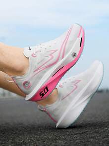 أحذية رياضية للرجال مزودة بلوح كربوني للاستخدام الخارجي، أحذية جري للسباقات والتدريب والنصف ماراثون وجري السرعة؛ أحذية رياضية للنساء، أحذية مسابقات ألعاب القوى والجري على الطرق، أحذية تنفس شبكية مقاومة للتآكل وامتصاص الصدمات ومانعة للانزلاق