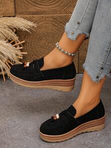 2025 New Thick Sole Fringe Slip-On Loafers Women Retro Casual Platform Fisherman Shoes