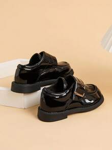 男童新款黑色软底皮鞋，儿童英伦风格休闲校鞋，适合小孩和大童 - 黑色 - 查看 4