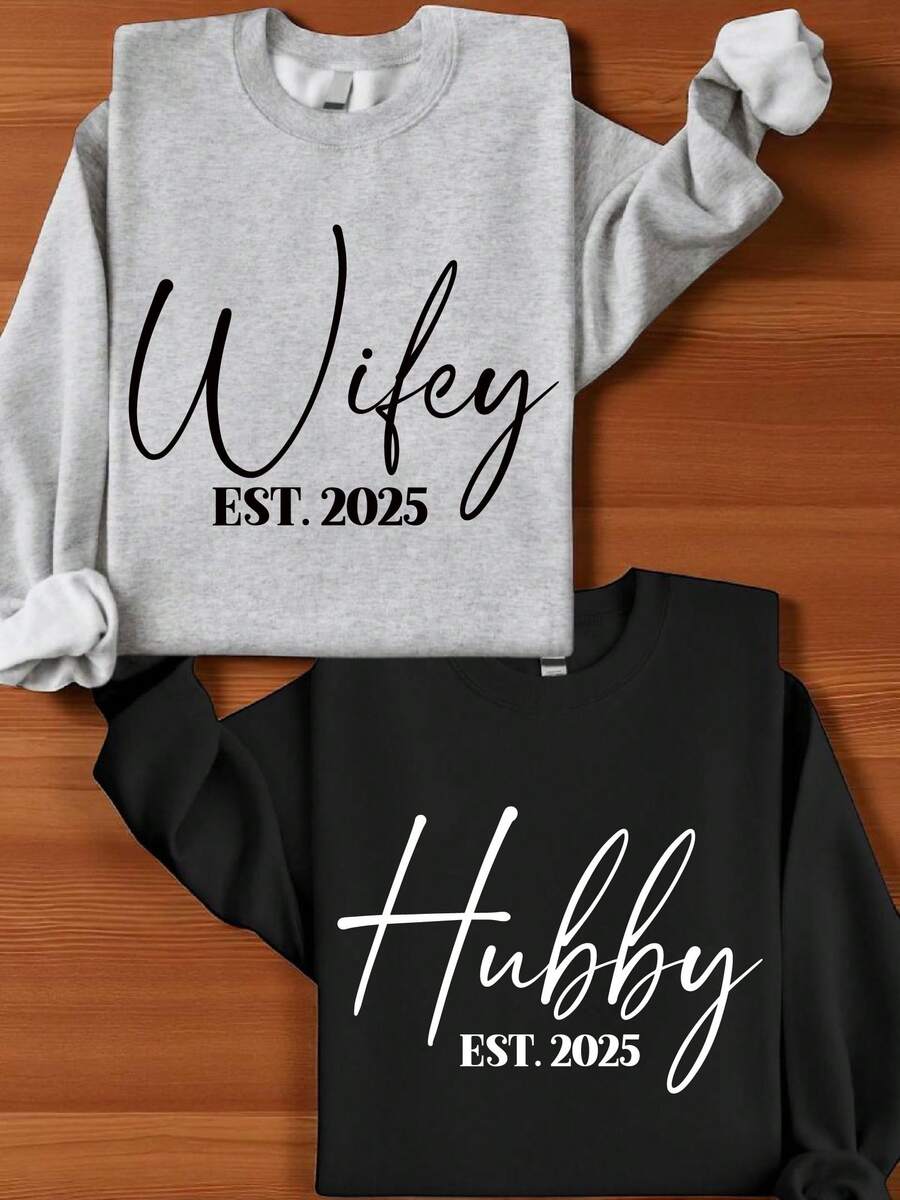 1 PC Wifey Hubby Est 2025 Sweatshirt, Newlyweds Crewneck, Couple Matching Long Sleeve Sweater, Honeymooning Sweatshirt, Gift For Couple TT3921 - Ông chồng da đen - Xem 1