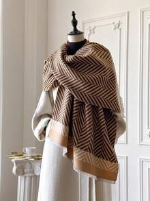 1条优雅几何提花针织围巾，保暖百搭，适合女性，尤其适合空调房、秋冬季搭配连衣裙。