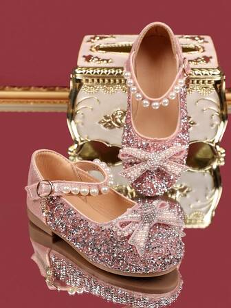 1 双加大码 2025 新款时尚百搭银色女孩珍珠和水钻蝴蝶结装饰可爱平底鞋，圆头，适合日常穿着、跳舞、户外、春秋季，亮片装饰闭趾公主芭蕾平底鞋