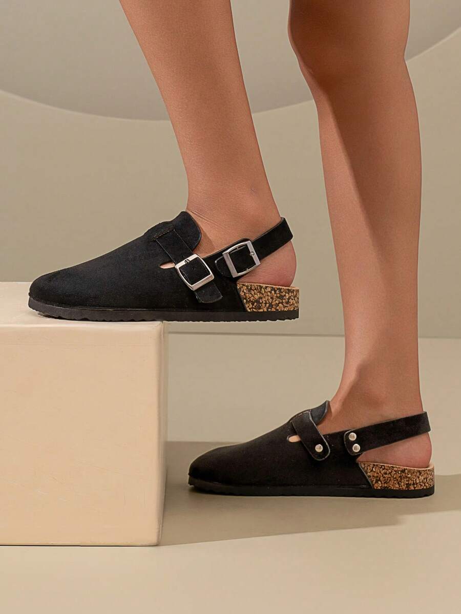 Women's Comfortable Closed-Toe Clogs In Faux Suede With An Ergonomic ...