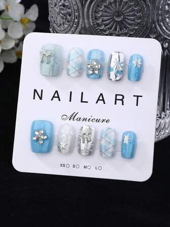 纯手工美甲，10 件套，淡蓝色，短梯形，美丽，香氛风格，法式尖头指甲，按压式指甲，新年指甲，情人节指甲，紫外线指甲，夏季指甲，可穿戴美甲，优雅大方的设计，高端法式风格，凝胶抛光，闪光，猫眼效果，金属光泽，全覆盖假指甲尖