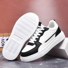 Herren Skaterschuhe mit dicker Sohle - höhenerhöhende rutschfeste Sneaker, leichte Streetwear Schuhe, weiße multifunktionale Sportschuhe für den Frühling - Schwarz - Übersicht 5