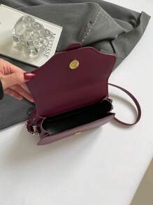 French Retro Square Bag, 2025 Summer New Unique Chic Luxury Crossbody Shoulder Bag, For Commuting