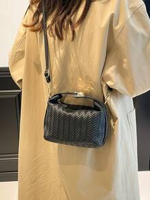 1pc Mini Faux Woven Texture Embossed Box-Shaped Bag, PU Adjustable Shoulder Strap Crossbody Bag With Zipper, Fashion Women's Handbag For Daily Use, Dating, Shopping, Work - Black - View 4