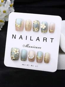 纯手工美甲，10件套，短梯形，法式美甲，按压式美甲，可穿戴美甲，优雅大方的设计，凝胶抛光，猫眼效果，金属光泽，全覆盖假指甲尖，填充各种形状的3D大水钻和指甲宝石，配有1管果冻胶，1根指甲棒和抛光胶带。